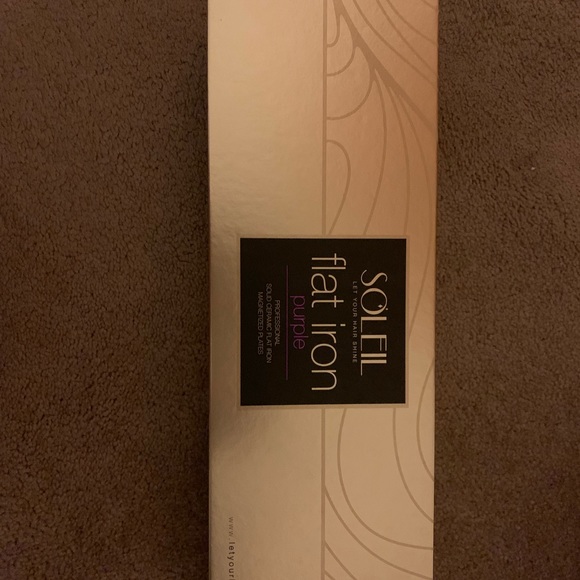 Soleil Flat Iron